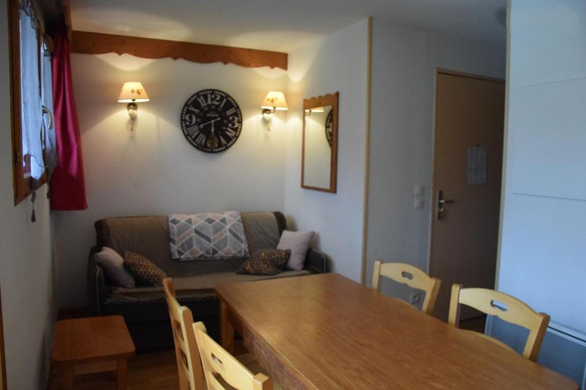 Apartment Les Petits Eterlous: Cozy Alpine With Private Parking