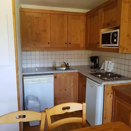 Les Petits Eterlous: Cozy Alpine Apartment with Private Parking Puy-Saint-Vincent Exterior photo